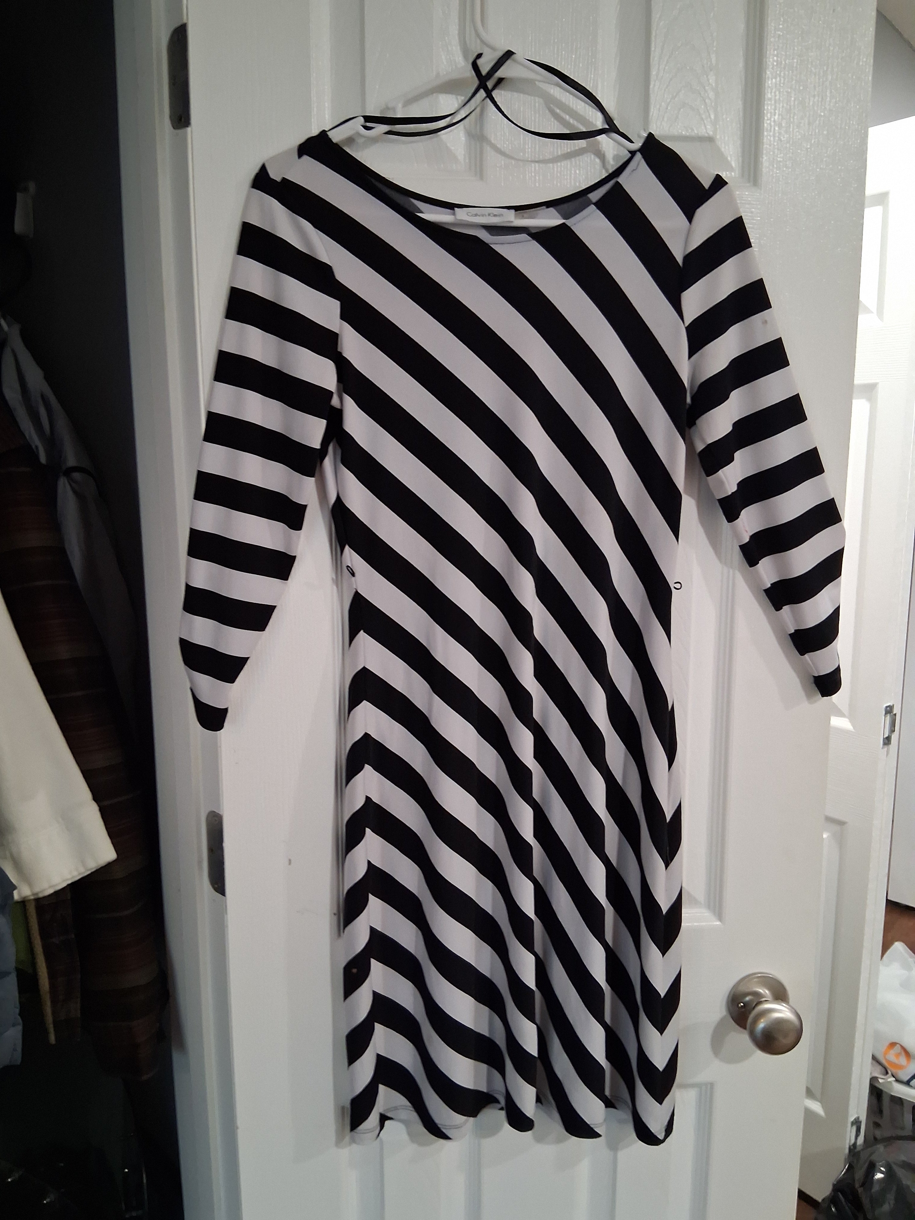 short sleeve dress